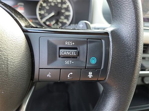 Used 2023 Nissan Rogue SV image 22