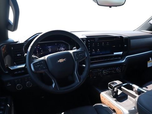 New 2026 Chevrolet Silverado 1500 High Country image 2