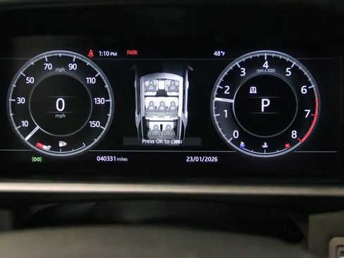 Used 2018 Land Rover Discovery HSE image 37