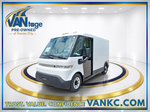 Used 2024 Chevrolet Brightdrop 400 w/ Commercial Equipment Package AWD/4WD image 1