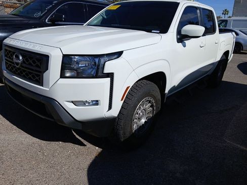 Used 2024 Nissan Frontier SV w/ SV Convenience Package RWD image 1