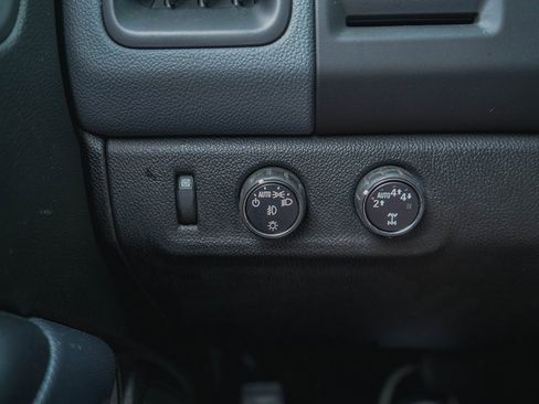 Used 2017 Chevrolet Colorado Z71 image 13