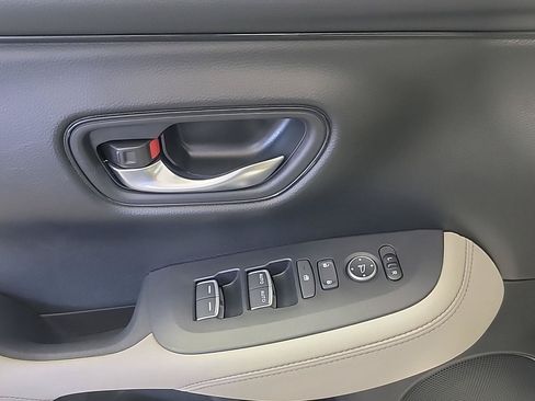Certified 2024 Honda HR-V EX-L image 35