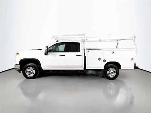 Used 2024 Chevrolet Silverado 2500 W/T w/ WT Convenience Package image 5