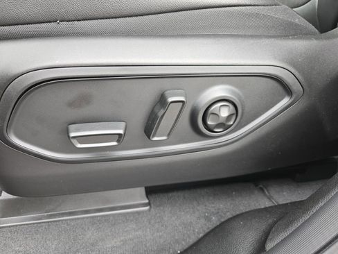 New 2025 Jeep Grand Cherokee L Altitude image 25