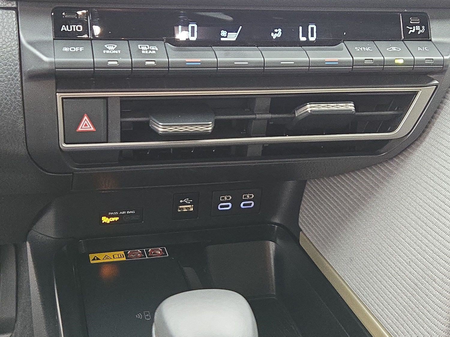 Certified 2025 Toyota Camry SE FWD image 22