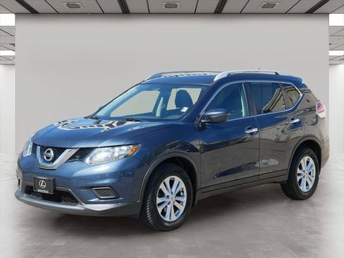 Used 2016 Nissan Rogue SV w/ SV Moonroof Package AWD/4WD image 2