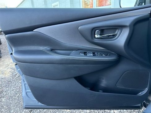 Used 2022 Nissan Murano SV w/ SV Midnight Edition Package image 22