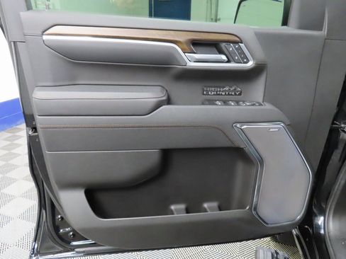 Used 2025 Chevrolet Silverado 1500 High Country w/ Midnight Edition image 74