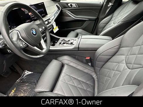 Certified 2025 BMW X5 xDrive50e w/ Premium Package image 2