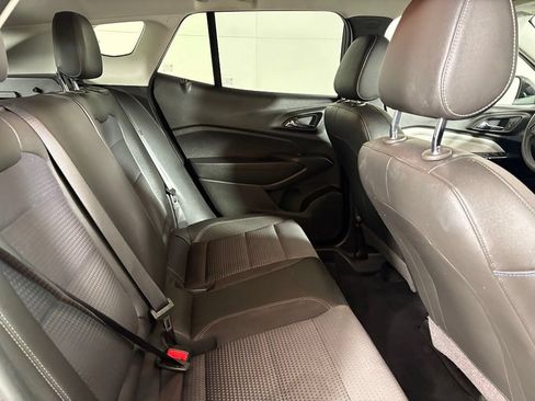 Used 2024 Chevrolet Trax LT FWD image 21
