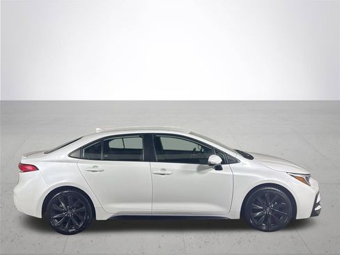 Used 2024 Toyota Corolla SE image 5