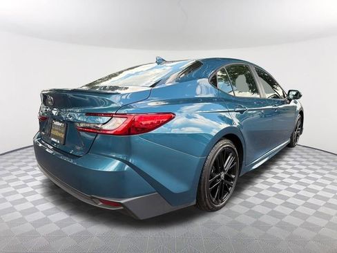 Used 2025 Toyota Camry SE w/ Multimedia Upgrade Package FWD image 5