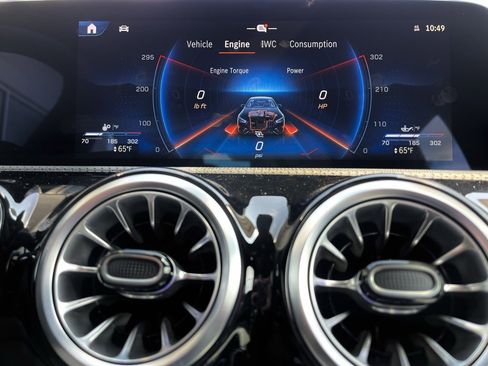 Certified 2025 Mercedes-Benz CLA 35 AMG 4MATIC image 39