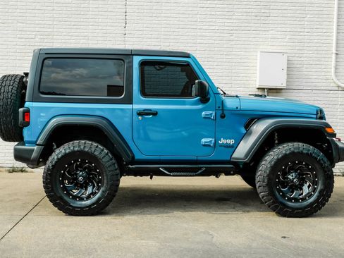 Used 2019 Jeep Wrangler Sport AWD/4WD image 6
