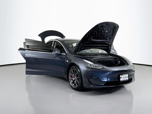 Used 2018 Tesla Model 3 Long Range RWD image 29