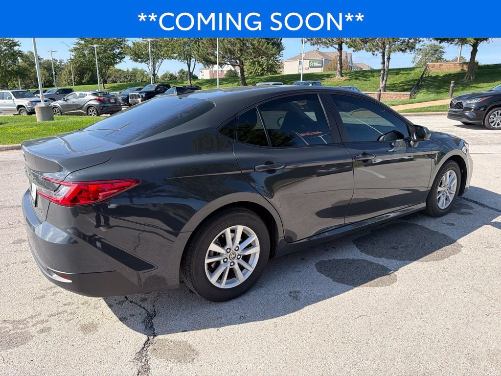 Used 2025 Toyota Camry LE FWD image 7