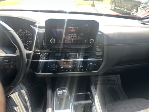 Used 2024 Nissan Pathfinder Rock Creek AWD/4WD image 26