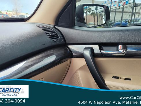 Used 2013 Kia Sorento LX image 6