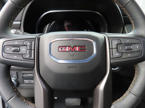 Used 2024 GMC Yukon AT4 image 52