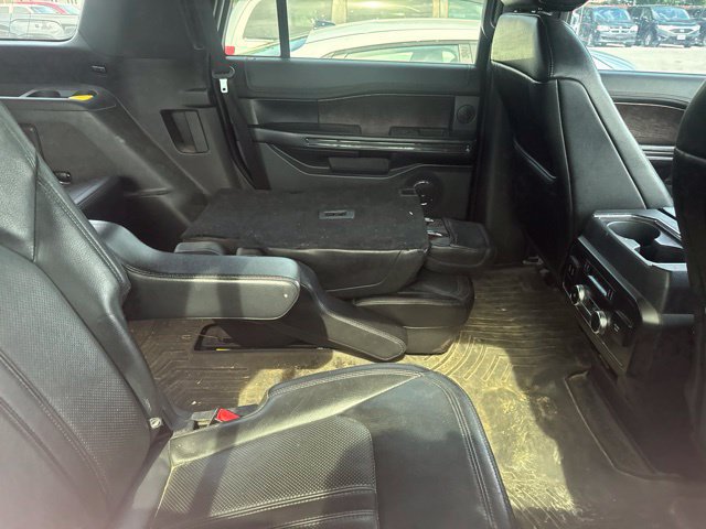 Used 2018 Ford Expedition Limited w/ Equipment Group 301A AWD/4WD image 15