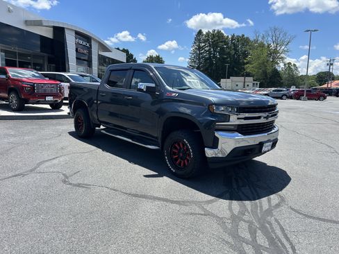 Used 2019 Chevrolet Silverado 1500 LT w/ All-Star Edition AWD/4WD image 12