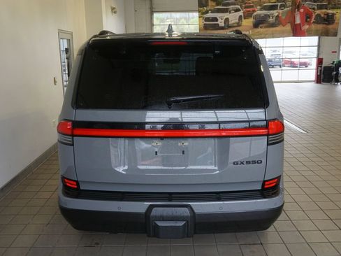 Used 2024 Lexus GX 550 w/ Cold Area Package AWD/4WD image 18