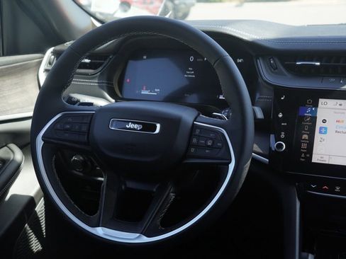 New 2026 Jeep Grand Cherokee Altitude image 27