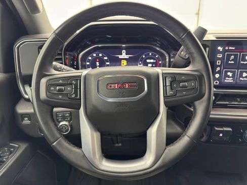 Used 2025 GMC Sierra 3500 SLT AWD/4WD image 19
