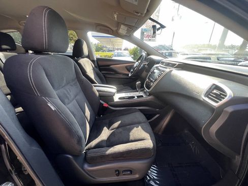 Used 2018 Nissan Murano SV AWD/4WD image 13