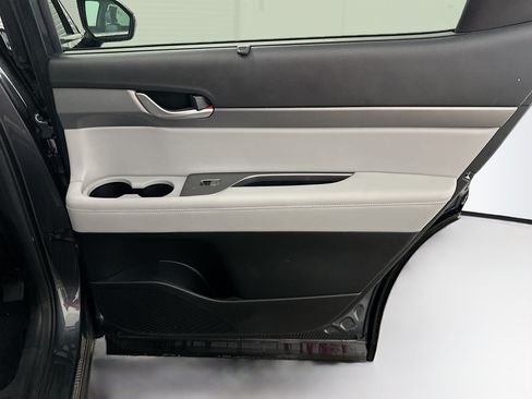 Used 2022 Hyundai Palisade SEL w/ 8P Bench Seat Package AWD/4WD image 34