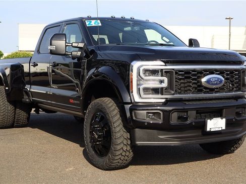 Used 2026 Ford F450 Platinum AWD/4WD image 7