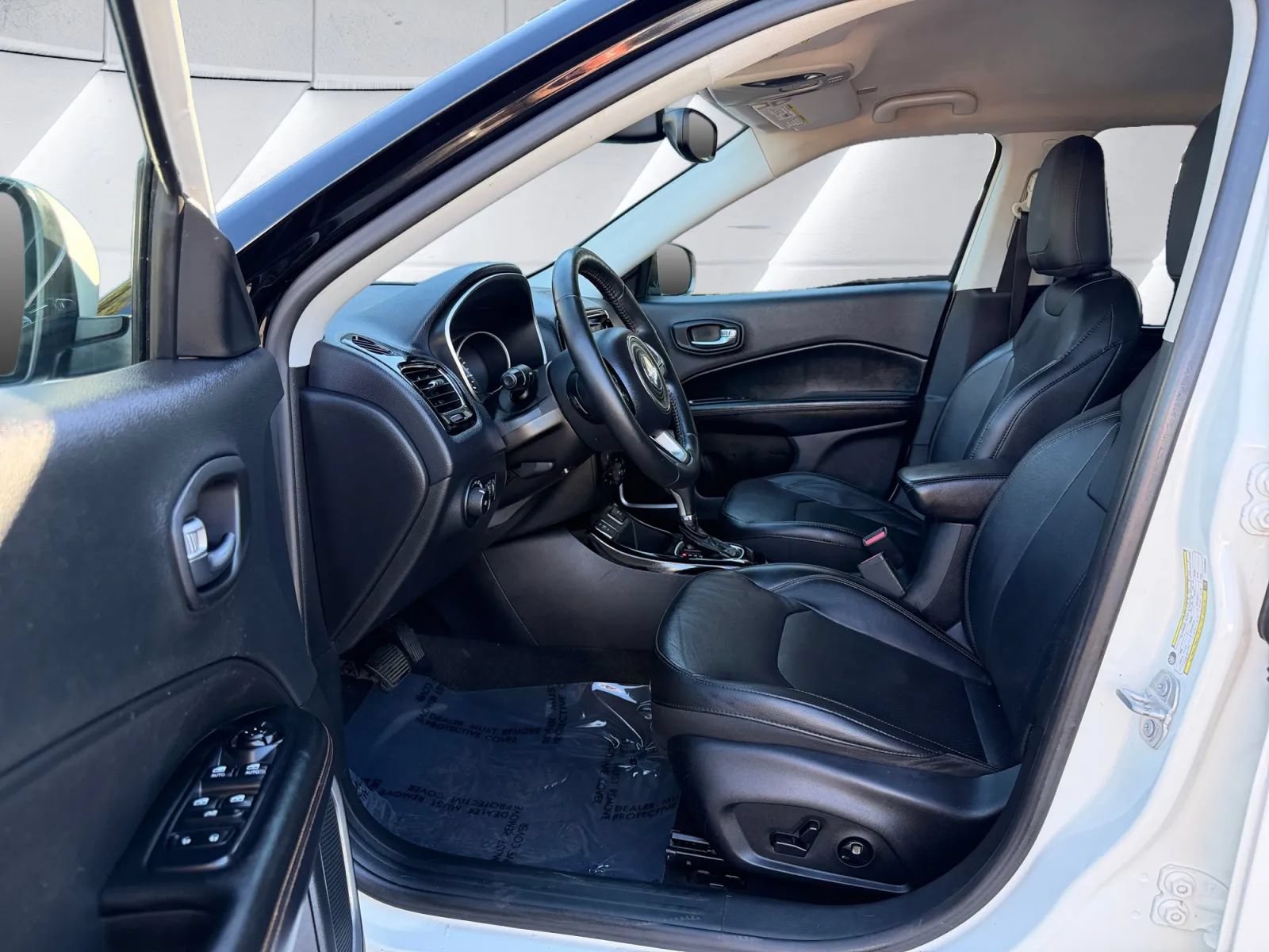 Used 2018 Jeep Compass Limited w/ Navigation Group FWD image 9
