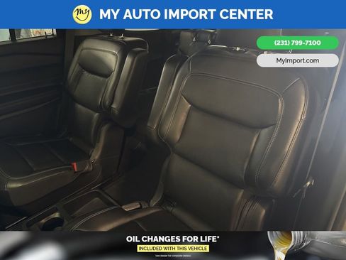 Used 2021 Ford Explorer XLT w/ Equipment Group 202A image 24