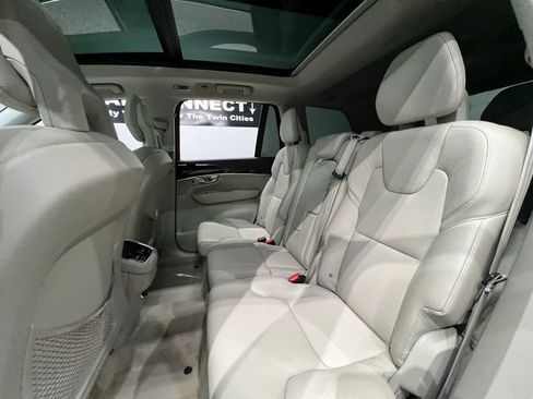 Used 2016 Volvo XC90 T6 Momentum AWD/4WD image 22