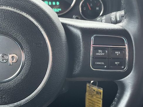 Used 2015 Jeep Wrangler Unlimited Sport w/ Quick Order Package 24S AWD/4WD image 17