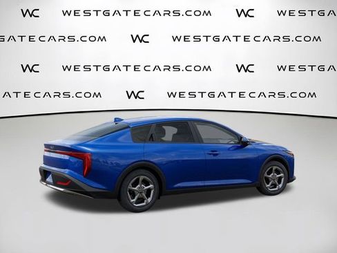 New 2026 Kia K4 LXS FWD image 8