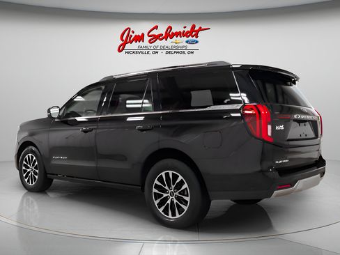 Used 2025 Ford Expedition Platinum AWD/4WD image 4