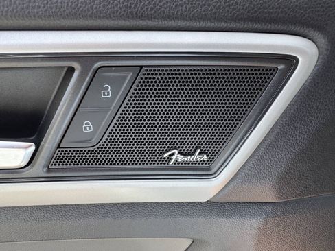 Used 2023 Volkswagen Atlas SEL Premium AWD/4WD image 16