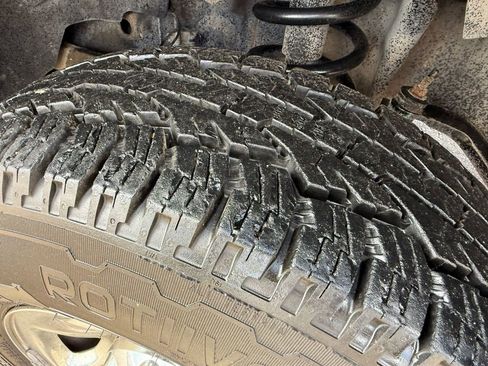 Used 2012 RAM 3500 ST w/ Chrome Appearance Group image 14
