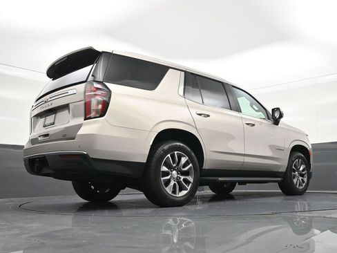 Used 2022 Chevrolet Tahoe LT w/ Luxury Package RWD image 27