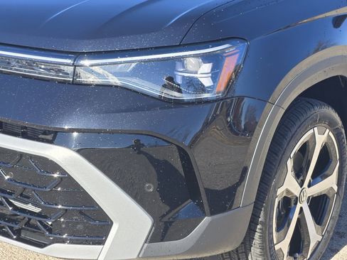 New 2026 Volkswagen Taos SEL image 6