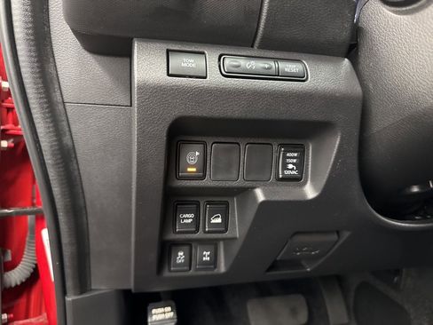 Used 2022 Nissan Frontier PRO-4X AWD/4WD image 34