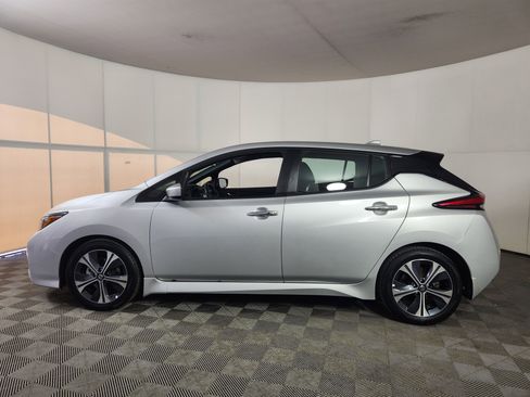 Used 2022 Nissan Leaf SV image 4