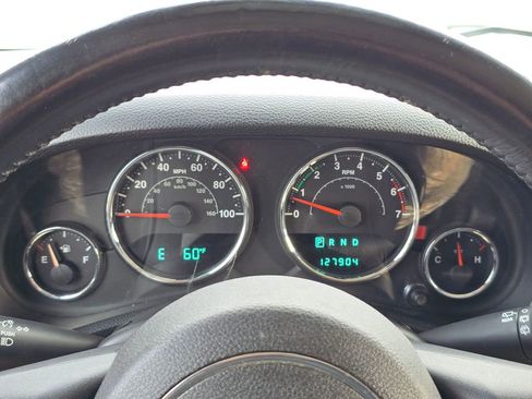 Used 2011 Jeep Wrangler Unlimited Sport image 17