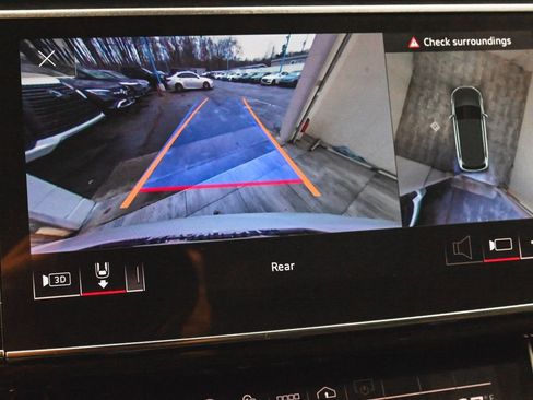 Used 2024 Audi Q7 3.0T Premium Plus image 18