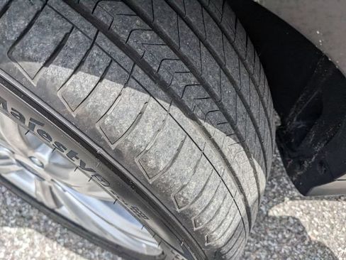 Used 2017 Ford Escape Titanium FWD image 35