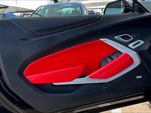 Used 2018 Chevrolet Camaro SS RWD image 23