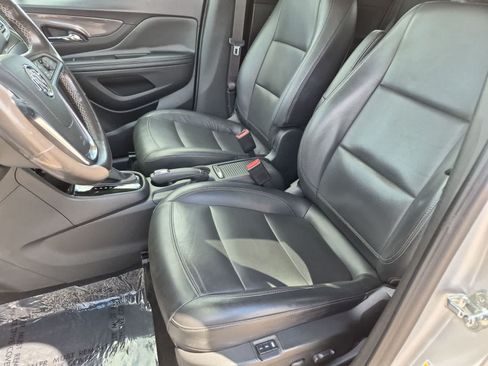 Used 2018 Buick Encore Essence FWD image 16