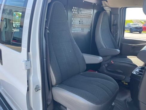 Used 2025 GMC Savana 2500 w/ Driver Convenience Package RWD image 15